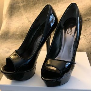 CARLOS SANTANA Open/Peep Toe platform heels